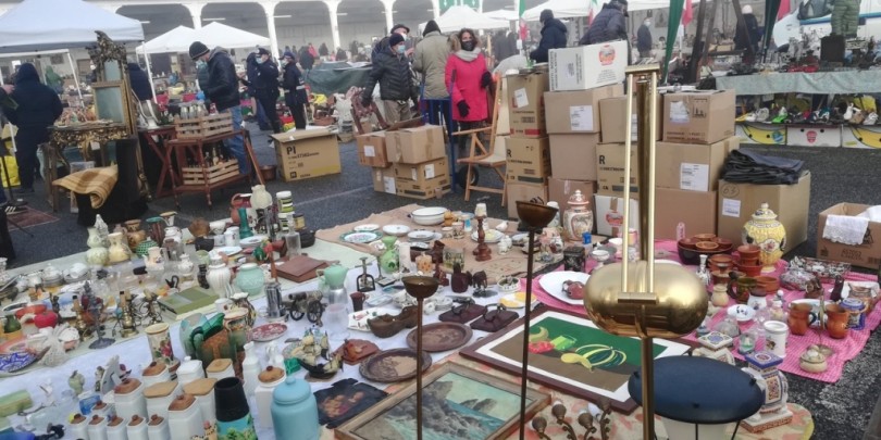 Domenica 10 gennaio niente mercatino dell'antiquariato